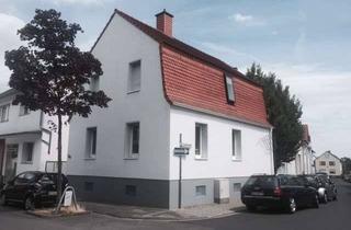 Haus mieten in Rathenaustr. 34, 63128 Dietzenbach, Schönes, individuelles Einfamilien-Haus mit Terrasse, Innenhof u. Garage im Herzen von Dietzenbach