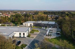 Gewerbeimmobilie kaufen in Otto-Hahn-Str. 11, 33104 Paderborn, Moderne Produktionshalle mit hochwertiger Bürofläche und 34 Stellplätzen in Paderborn-Sennelager