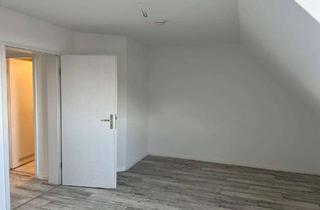 Wohnung kaufen in 98553 Nahetal-Waldau, Stilvolle, geräumige und modernisierte 2-Zimmer-Wohnung mit Balkon in Saalfeld