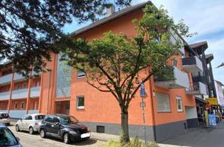 Wohnung kaufen in Markgrafenstraße 10, 79115 Haslach, Stilvolle, gepflegte 1-Raum-Hochparterre-Wohnung mit Balkon und EBK