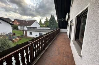 Wohnung mieten in 63533 Mainhausen, Vollständig renovierte Wohnung mit drei Zimmern sowie Balkon und Einbauküche in Mainhausen