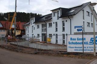 Wohnung mieten in 79822 Titisee-Neustadt, 4-Zimmer-Dachgeschosswohnung mit Balkon und EBK in Titisee-Neustadt, Nähe Helios-Klinik