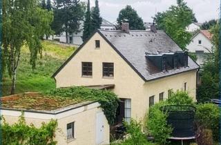 Wohnung mieten in Lohackerstraße 19, 93051 Großprüfening-Dechbetten-Königswiesen, Helle 3-Zimmerwohnung mit Dachboden, Garage und Waldblick in Regensburg