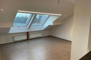 Wohnung mieten in Schubertstraße, 47877 Willich, Exklusive 2,5-Zimmer-Dachgeschosswohnung mit gehobener Innenausstattung in Willich