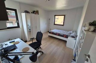 WG-Zimmer mieten in Pützchens Chaussee 179, 53229 Beuel, Großes Zimmer in 2er WG