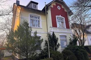 Villa kaufen in 22926 Ahrensburg, Jugendstil Villa mit Potenzial in bester Lage in Ahrensburg
