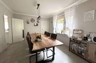 Haus kaufen in 32609 Hüllhorst, Familienidylle in Hüllhorst – Viel Platz auf großem Grundstück