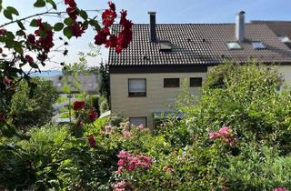 Haus kaufen in 73102 Birenbach, Birenbach, sofort frei: Reiheneckhaus der Möglichkeiten mit Garten und Südbalkon