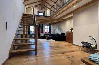Wohnung kaufen in 83075 Bad Feilnbach, Exclusive und Stilvolle Dachgeschosswohnung mit Galerie und großem Ostbalkon – kernsaniert 2024