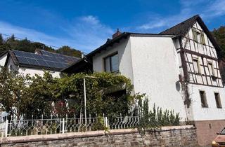 Haus kaufen in 56589 Datzeroth, Datzeroth - Wohnhaus mit Potenzial in Datzeroth - 3 Einheiten möglich