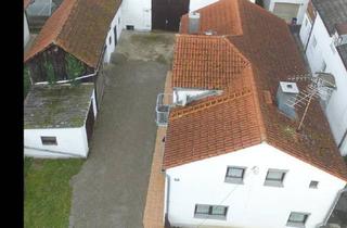Haus kaufen in 85114 Buxheim, Buxheim - kleines Haus mit Scheune