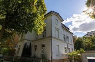 Wohnung kaufen in 38118 Innenstadt, Exklusive Altbauwohnung mit Okerblick – mitten in der Innenstadt von Braunschweig