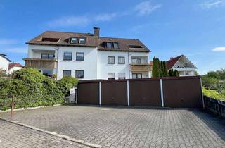 Wohnung kaufen in 96135 Stegaurach, Charmante 3 Zimmer Dachgeschoss Wohnungmit sonnigem Balkon, Stegaurach ruhige Lage