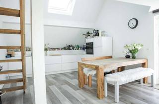 Wohnung mieten in Humboldtstraße 25, 50676 Altstadt-Süd, Kernsanierte DG-Maisonette + Balkon, 2 Cabriofenster, Klimaanlage, Tiefgarage, Küche (ohne Aufzug)