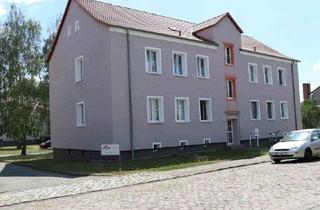 Wohnung mieten in Gutenbergstraße 16, 39307 Genthin, Geräumige 2-Raum-Wohnung sucht neuen Mieter!