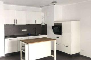 Wohnung mieten in Untere Albrechtstraße, 65185 Mitte, Zentral und Ruhig: Schöne 2-Zimmer Wohnung mit EBK in Wiesbaden