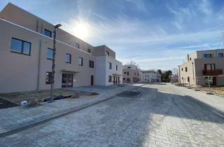 Wohnung mieten in Clara-Müller-Jahnke-Straße 48, 12589 Rahnsdorf (Köpenick), Nachmieter gesucht - Vier Zimmer-Wohnung - Große Terrasse zum Entspannen