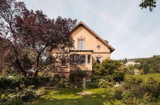 Haus kaufen in 67433 Haardt, Weinberg-Rarität - Historisches Landhaus mit Panoramablick und Traumgarten!
