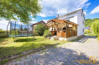 Haus kaufen in 93309 Kelheim, Großzügiges Zweifamilienhaus, Garagen und solider Rendite – ideal für Familien oder Kapitalanleger