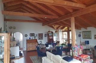 Einfamilienhaus kaufen in 83404 Ainring, Traumhaft! Einfamilienhaus mit Einliegerwohnung und großen eingefriedeten Garten zu verkaufen