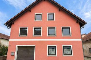 Haus kaufen in 94431 Pilsting, Gelegenheit! Großes Wohnhaus mit integrierter Garage/Werkstatt im Zentrum von Pilsting