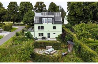 Haus kaufen in 52156 Monschau, Freistehendes Haus mit insgesamt 3 (Ferien-)Wohnungen mit schönem Blick über Monschau