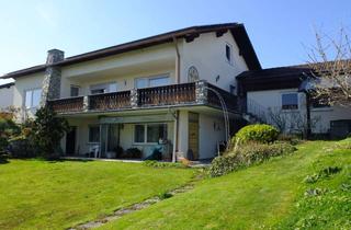 Haus kaufen in 84558 Kirchweidach, Sehr schönes Einfamilienwohnhaus mit großem ausbaufähigem Dachgeschoss und Einliegerwohnung