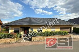 Haus kaufen in 57644 Winkelbach, RESERVIERT: Bungalow-Traum mit Garten, Gäste-WC und Doppelgarage