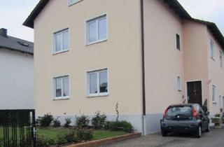 Haus kaufen in 92421 Schwandorf, Zweifamilienhaus mit großem Garten