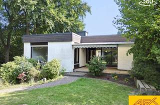 Haus kaufen in 58708 Menden, Wohnen im Grünen: Bungalow mit Garten, Partykeller und Garage!