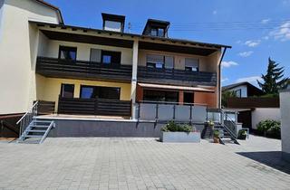 Haus kaufen in 85053 Südost, Zwei Wohneinheiten für die Handwerkerfamilie: Doppelhaus in Ingolstadt-Ringsee
