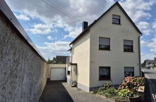 Haus kaufen in 56751 Polch, Gepflegtes Einfamilienwohnhaus mit Garten und Garage in Polch