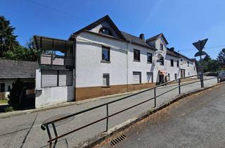 Haus kaufen in Wisperstrasse, 56357 Strüth, Anwesen mit 4 Häusern, ca. 269 m² Wohn- & ca. 188 m² Gewerbefläche auf 1.666 m² Grundstück