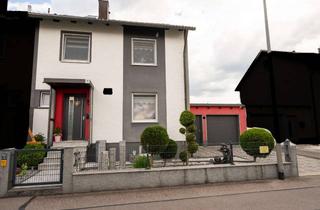Doppelhaushälfte kaufen in 89331 Burgau, Günstige, sanierte 5-Raum-Doppelhaushälfte mit gehobener Innenausstattung in Burgau