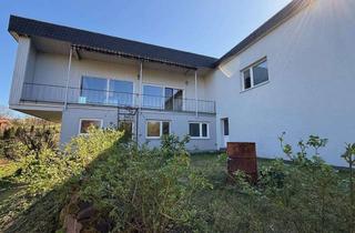 Einfamilienhaus kaufen in 34305 Niedenstein, Großes Einfamilienhaus in beliebter Wohnlage mit Fernblick