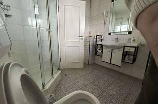 Haus mieten in Saselbekstraße 59, 22393 Sasel, Günstiges WG-Zimmer mit gehobener Innenausstattung und EBK in Hamburg Sasel