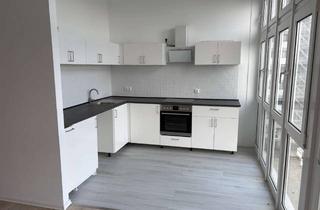 Wohnung kaufen in Westendstraße 65a, 63477 Maintal, Renovierte Dachgeschosswohnung über den Dächern Maintals