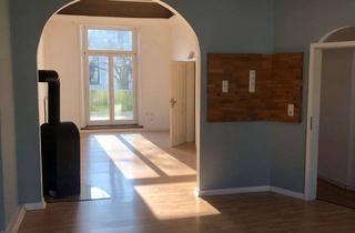 Wohnung kaufen in 28203 Fesenfeld, Helle Altbauwohnung mit großem Balkon am Rand des Bremer Viertels - von privat