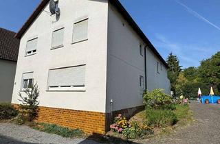 Mehrfamilienhaus kaufen in 97618 Wülfershausen, Mehrfamilienhaus mit zwei vermieteten Wohneinheiten, PV-Anlage & Ausbaupotenzial in Eichenhausen