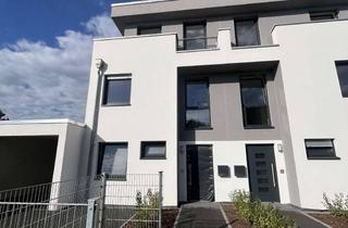 Haus mieten in Platanenweg 12, 50389 Wesseling, Einfamilienhaus mit Garten und Dachterrasse