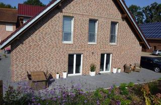Haus mieten in 46286 Dorsten, Lembeck: Neubau: Topmoderne Doppelhaushälfte mit Pool und einem ca. 800 qm großem Garten