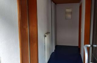 Immobilie mieten in 97230 Estenfeld, Helle Zweizimmerwohnung zur Zwischenmiete ausschließlich an Studentinnen/Studenten