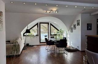 Wohnung kaufen in 21075 Hamburg, Hamburg - Provisionsfrei: Charmante DG-Wohnung im Grünen