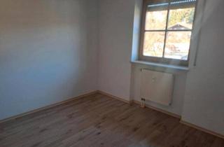 Wohnung kaufen in 84347 Pfarrkirchen, Pfarrkirchen - 3 12 Zimmerwohnung