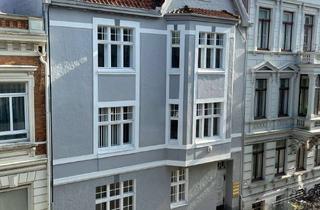 Wohnung kaufen in Pferdemarkt 11, 23552 Innenstadt, Stilvolle Maisonette-Dachgeschosswohnung im Zentrum von Lübeck