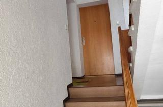 Wohnung kaufen in 99842 Ruhla, Gepflegte Eigentumswohnung im schönen Thal (OT Ruhla) mit Blick auf die Burgruine Scharfenberg