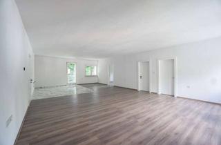 Wohnung kaufen in 72461 Albstadt, Frisch sanierte 4-Zimmerwohnung – Bezugsfrei und ideal für Familien