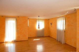 Wohnung kaufen in 73054 Eislingen, 3 Zimmer-Maisonette mit zwei Balkonen und Garage - sofort bezugsfrei