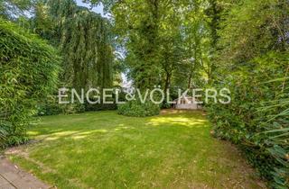 Wohnung kaufen in 22087 Uhlenhorst, Herrschaftliche Altbauwohnung mit Alsterblick & Garten.