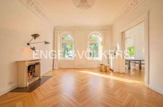 Wohnung kaufen in Alsterblick, 22087 Uhlenhorst, Wo Alsterblick auf Privatgarten trifft.